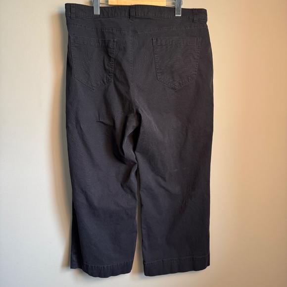 Old Navy Women's High-Rise Wide Leg Cropped Chino Style Pant Black Size 16 Ankle - Picture 4 of 10
